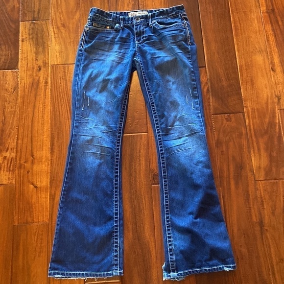 Women’s BKE Denim Sabrina Stretch Jeans in Size 28x33 1/2 [EXCELLENT] - Picture 1 of 8